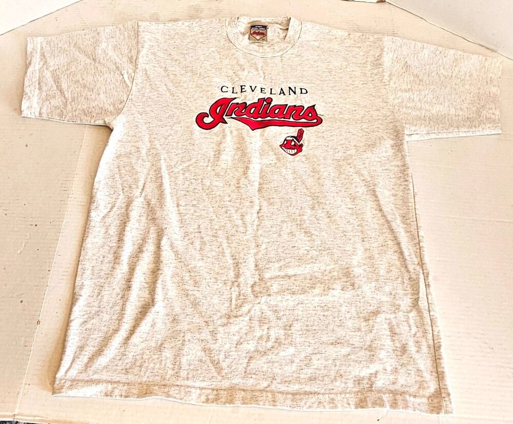 VTG Cleveland Indians Men's Embroidered T-Shirt Size: XL